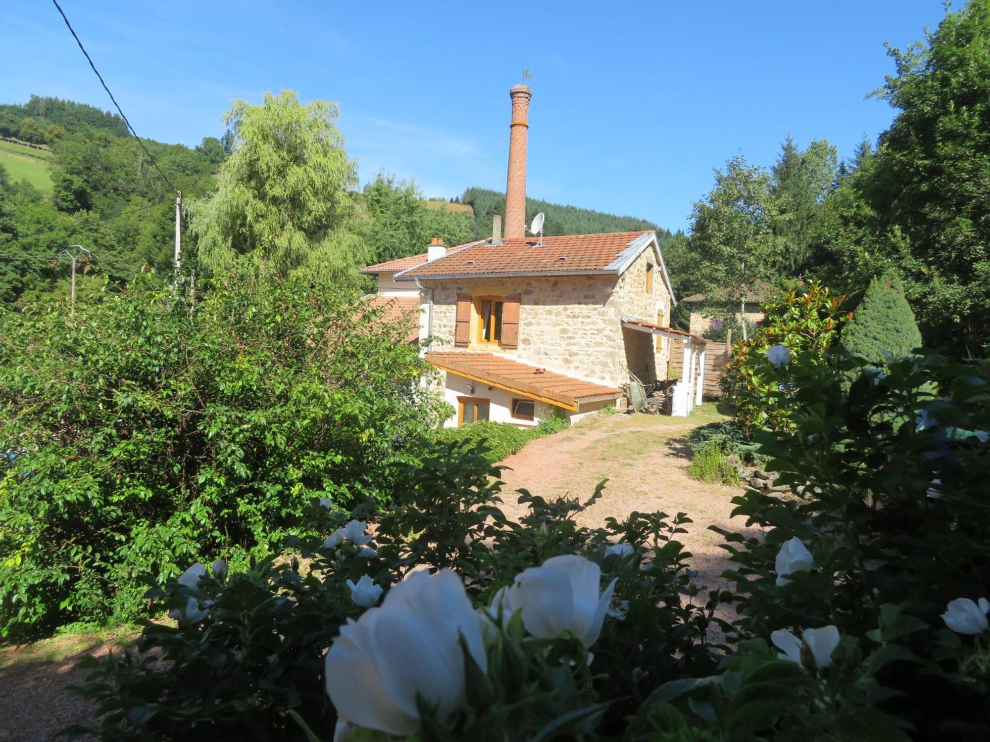 Joli Gite Rural Dans Un Havre De Paix Saint-Bonnet-le-Troncy Exteriör bild